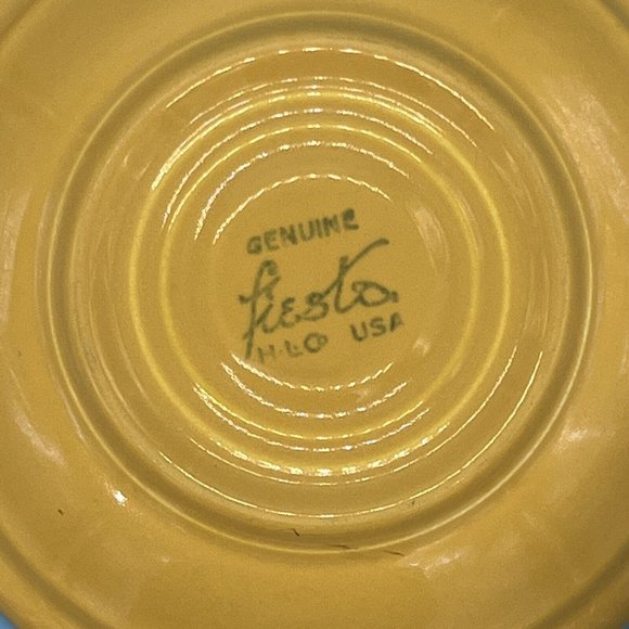 Sett Of 2 Vintage Yellow Genuine Fiesta HLO 6" Saucer Plates Bread Salad Plate - Picture 2 of 6